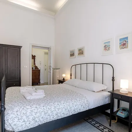 Quirino Visconti Prati 아파트 *